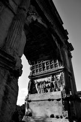 Dai Fori Imperiali ..l'Arco di Tito