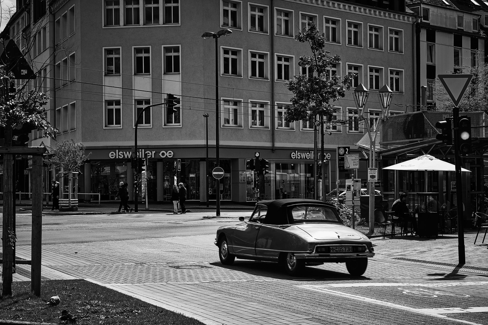 Daily Street with M10