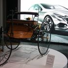 Daimler feiert 125.Geburtstag des Automobils