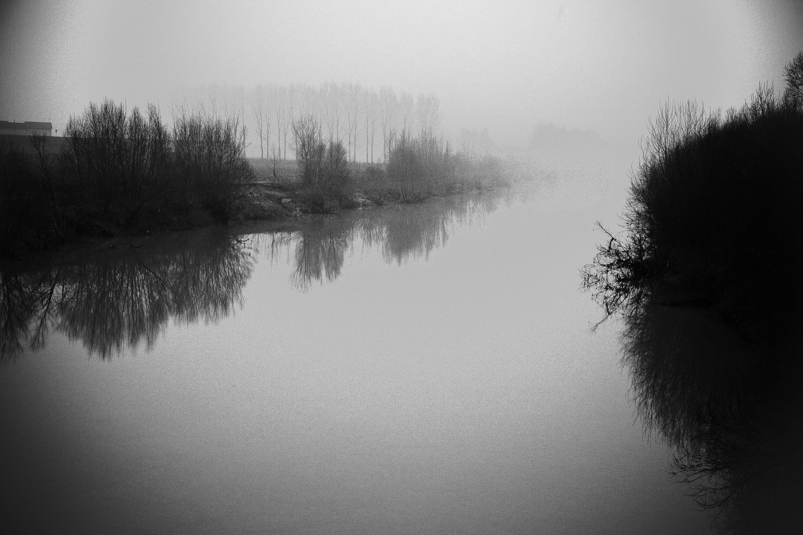 Dal ponte..guardo in giù