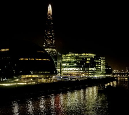 Dal Tower Bridge al municipio e allo "Shard" by night