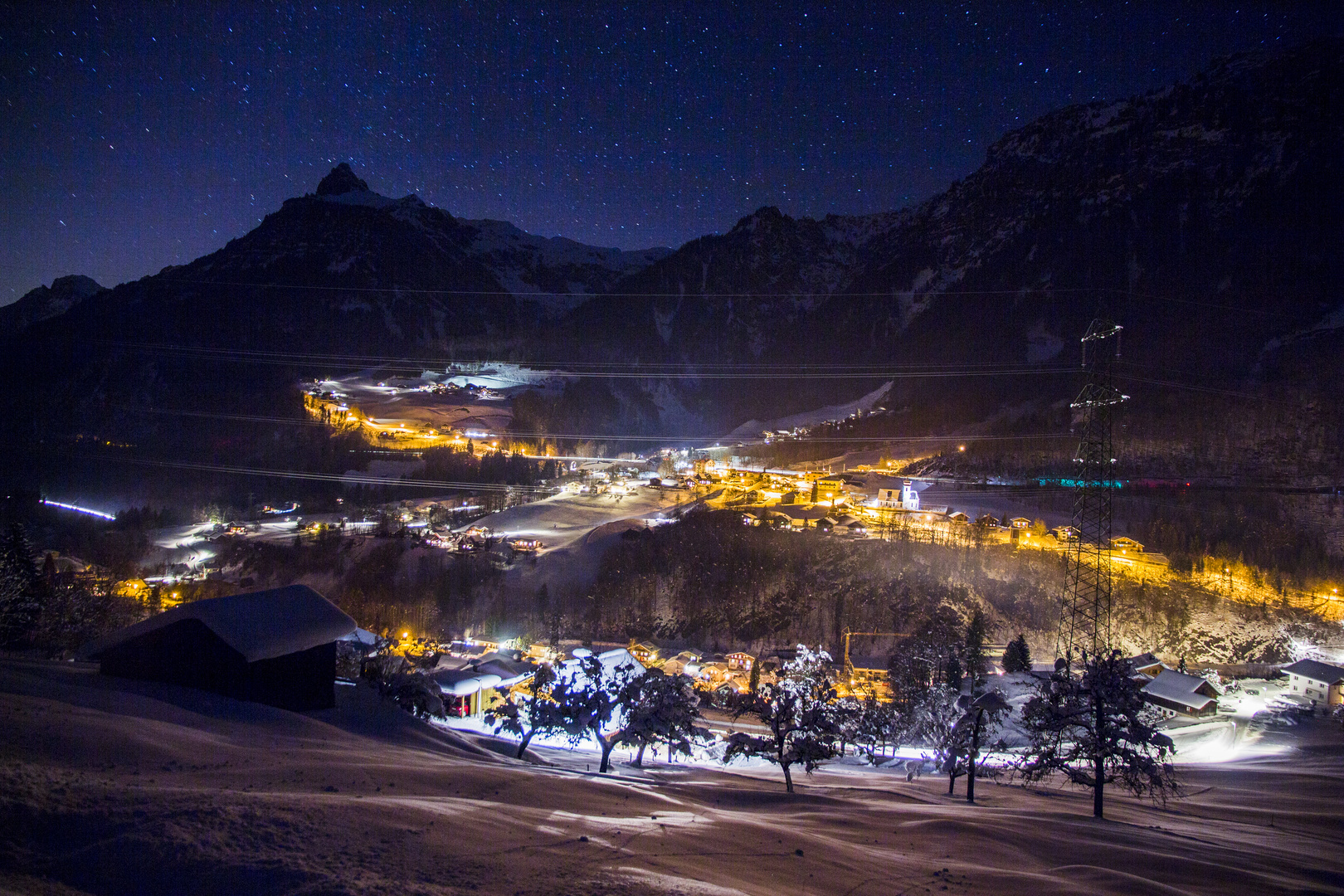 Dalaas in einer Winternacht