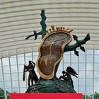 " Dali - Uhr und Bahnhof "