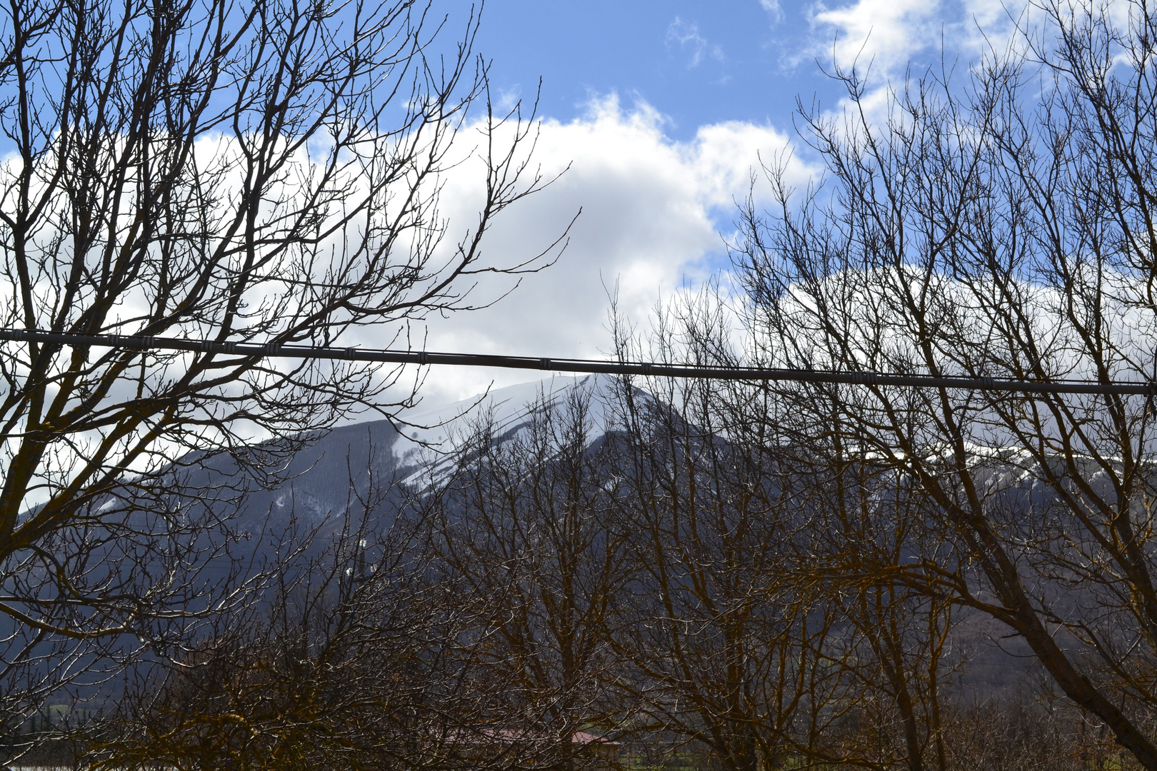 Dalla finestra di casa......in montagna