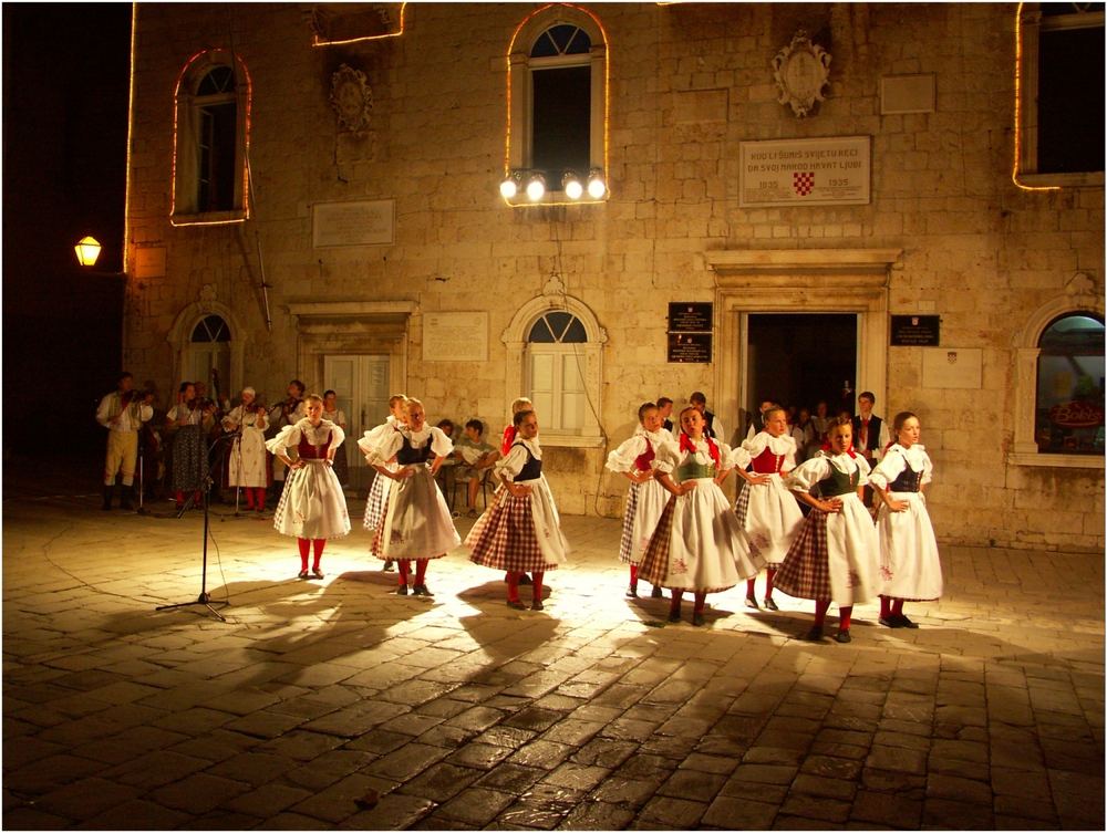 Dalmatinische Folklore in Trogir