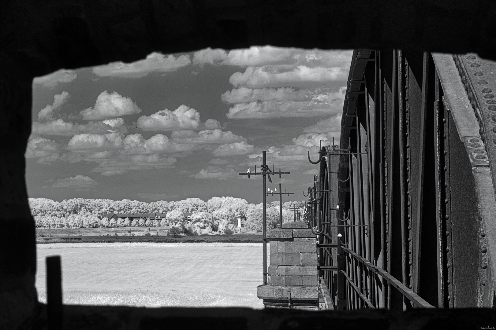 Damals an der Eisenbahnbrücke