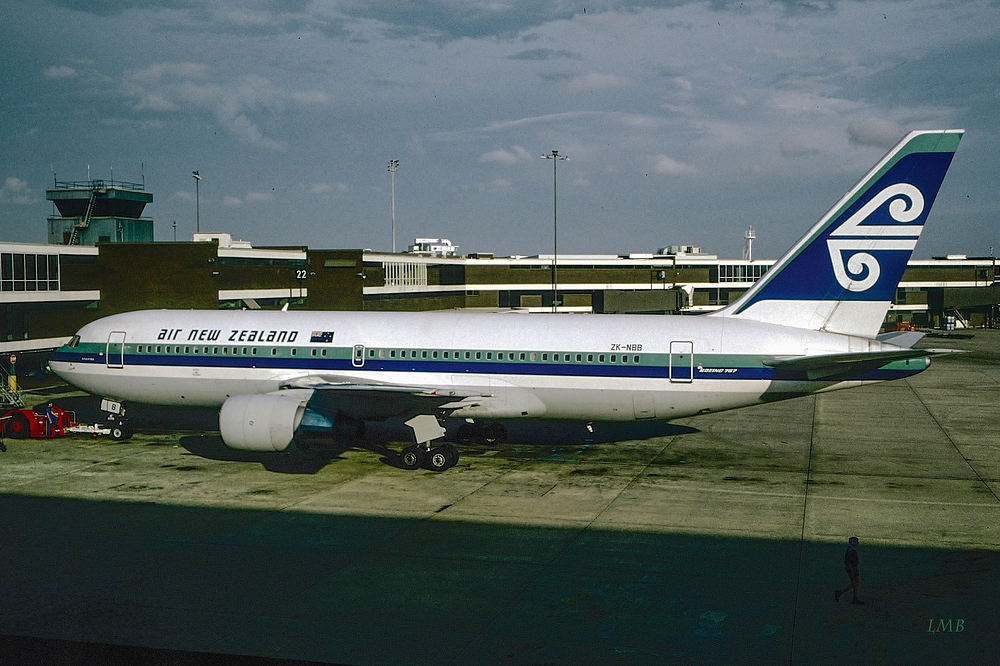 Damals ein Passagierflugzeug