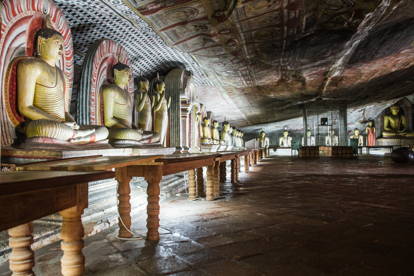 dambulla caves /  Sri lanka