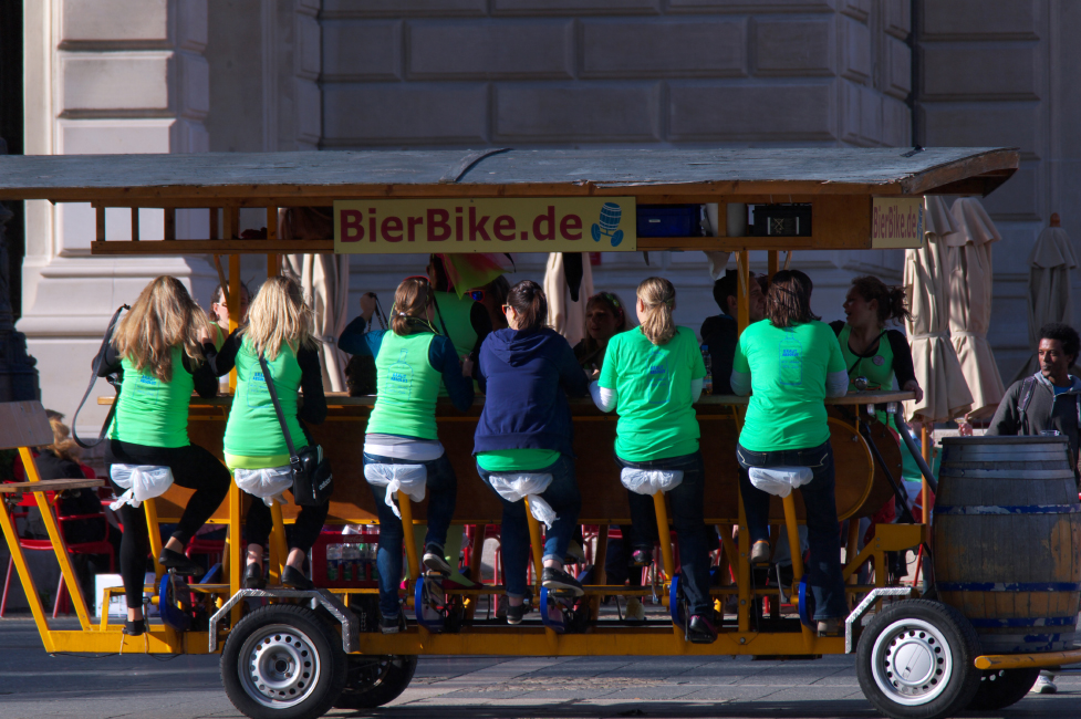 Damen-Bier-Biking