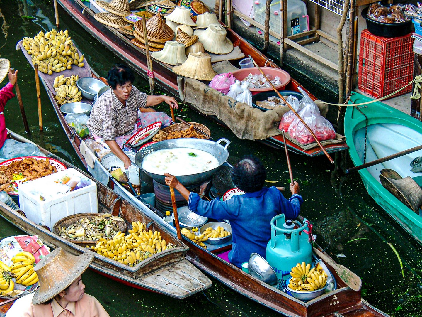 Damnoen Saduak Floating Market