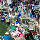 Damnoen Saduak Floating Market