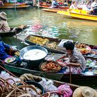 Damnoen Saduak Floating Market