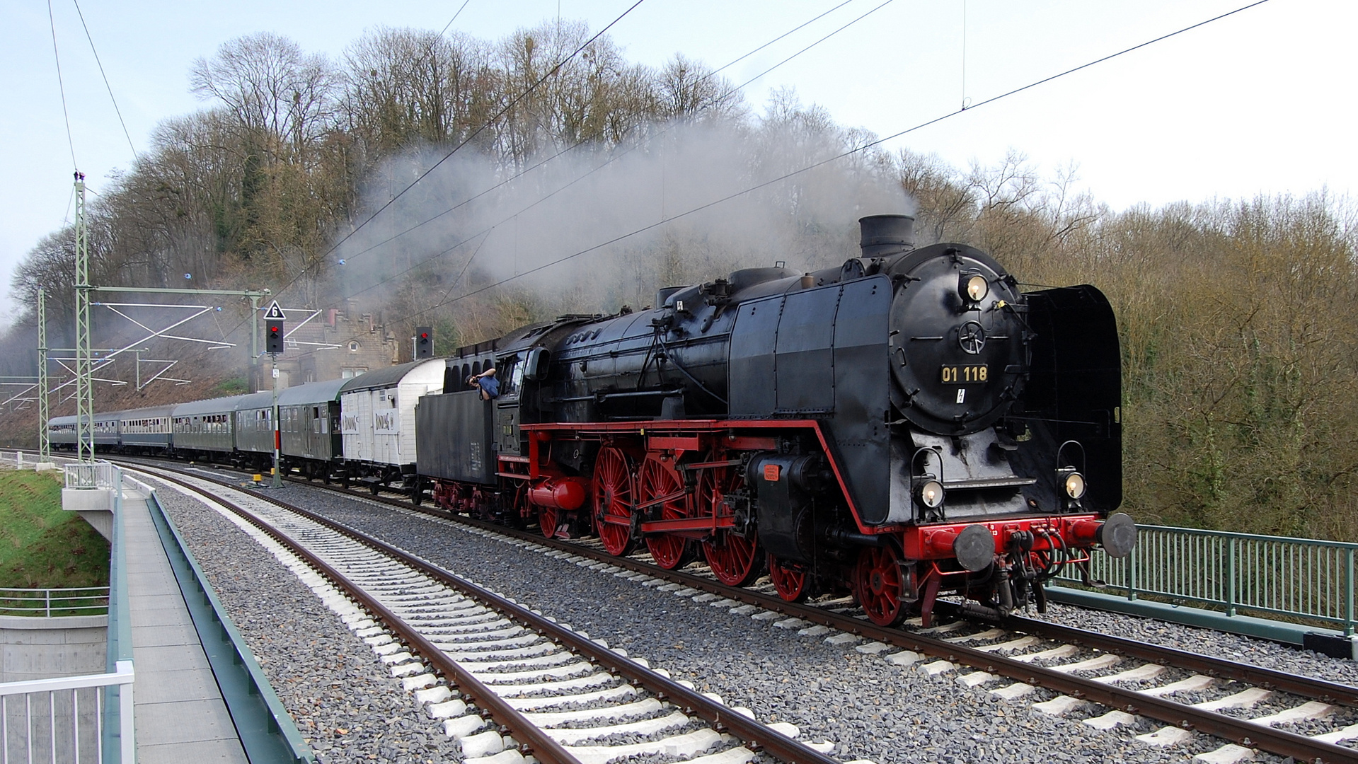 Dampf auf der Elsenztalbahn in Bad Wimpfen