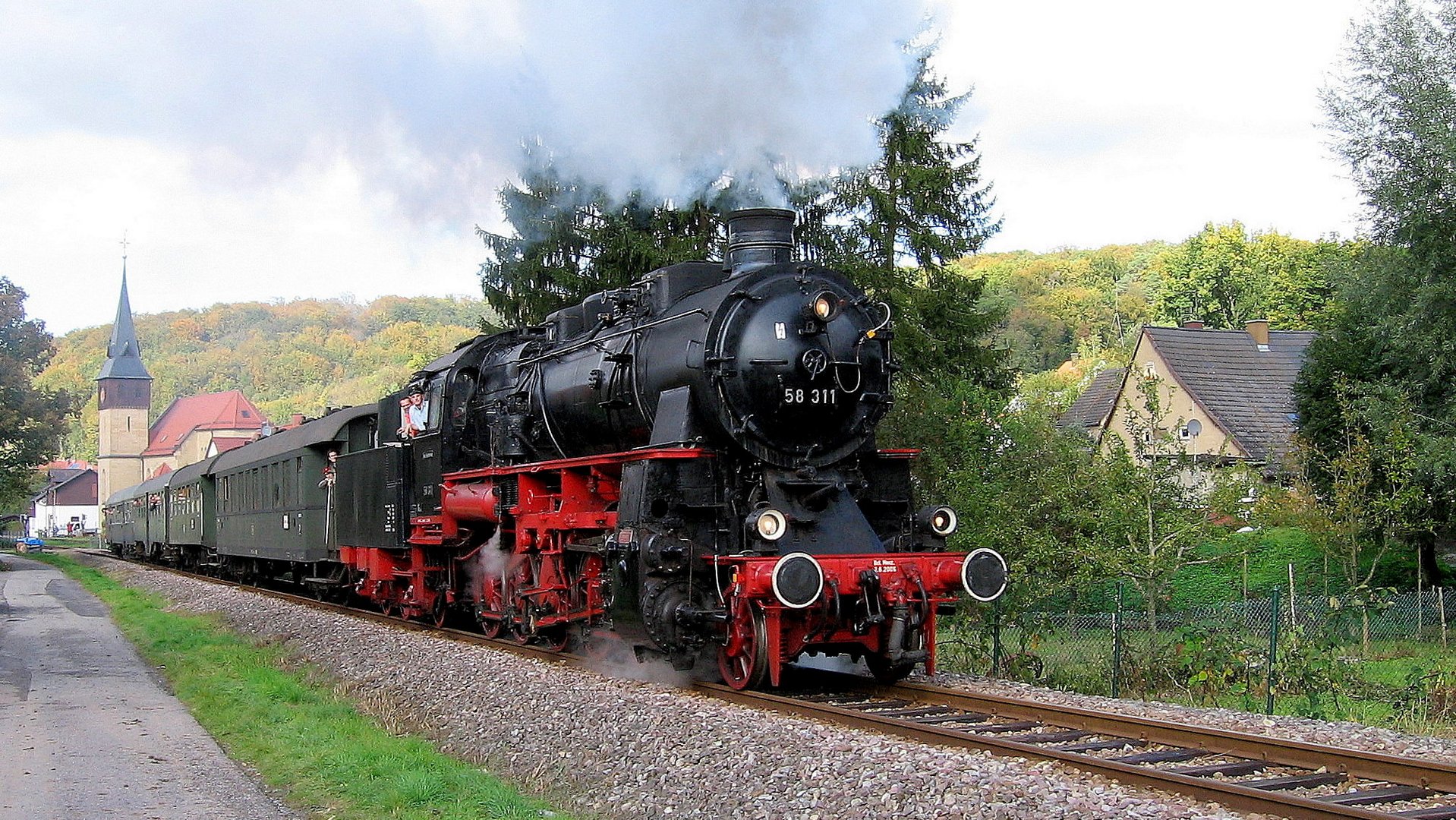 Dampf auf der Krebsbachtalbahn in Untergimpern