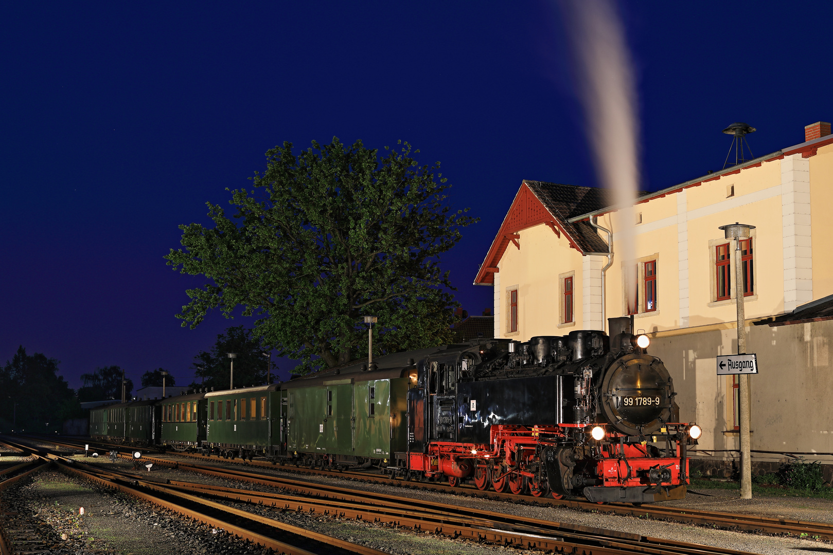 Dampf auf der Lößnitzgrundbahn 04