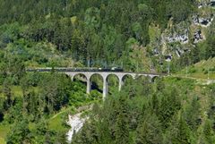 Dampf-Doppeltraktion Albula auf dem Schmittentobel-Viadukt