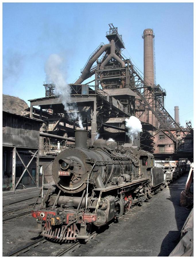 Dampf im Stahlwerk