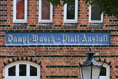 Dampf-Wasch-und-Plättanstalt