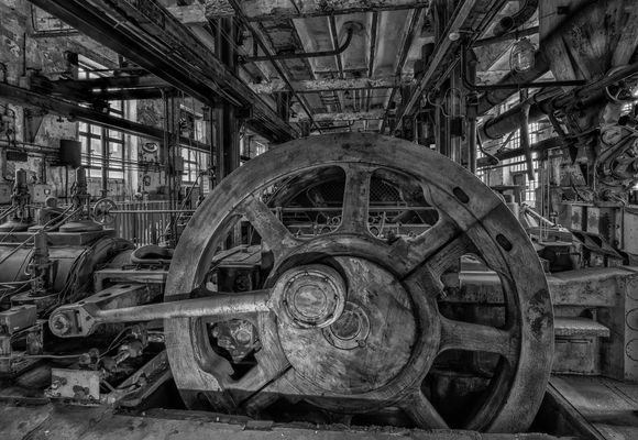 Dampfbetriebene Brikettpresse