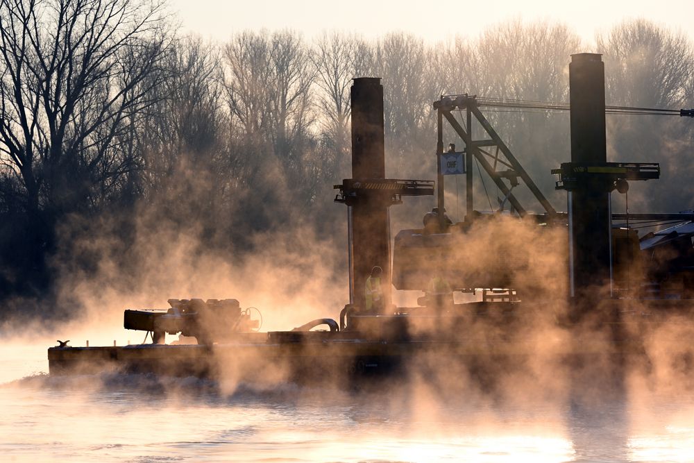 Dampfender Rhein