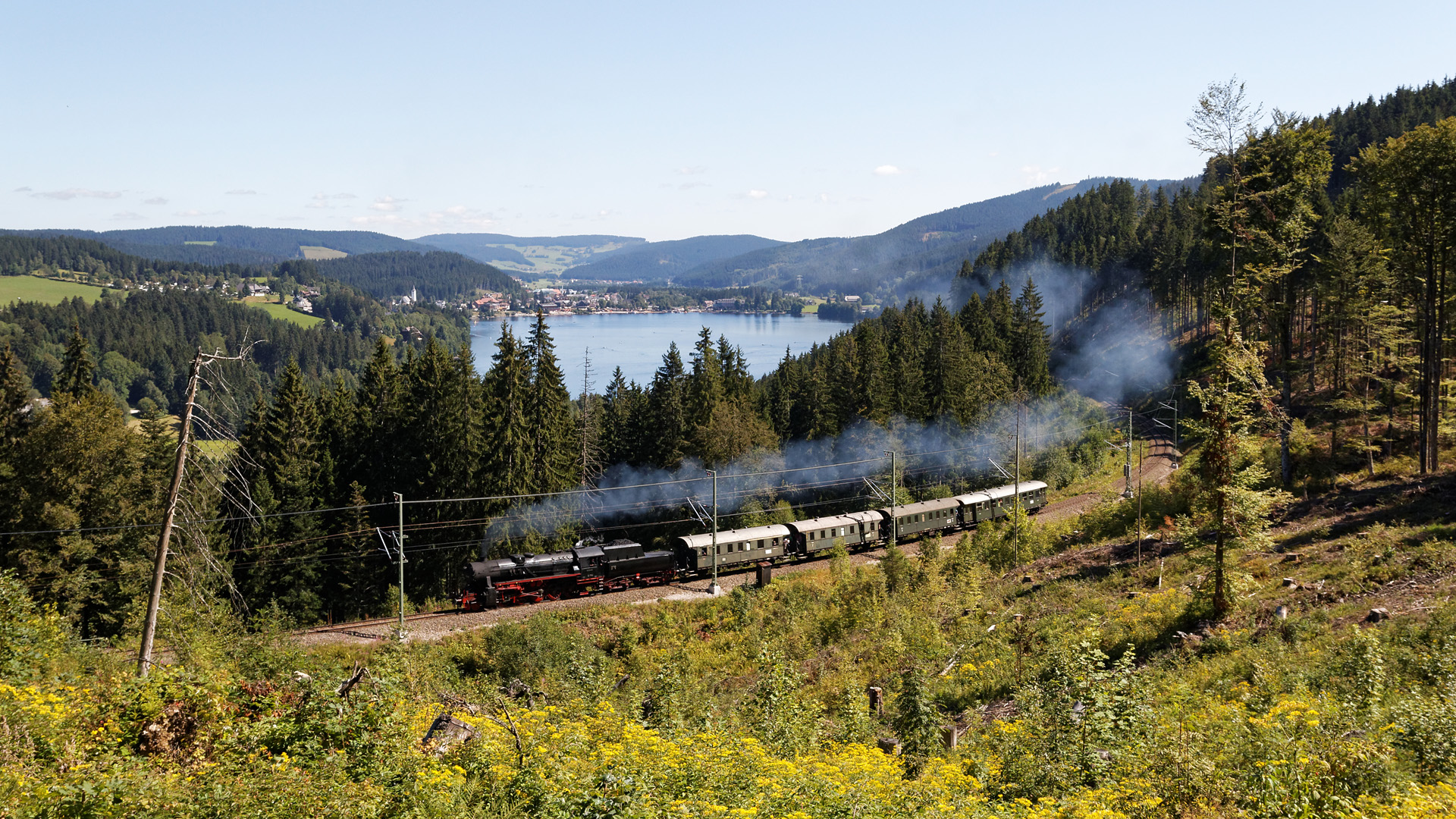 Dampfender Titisee