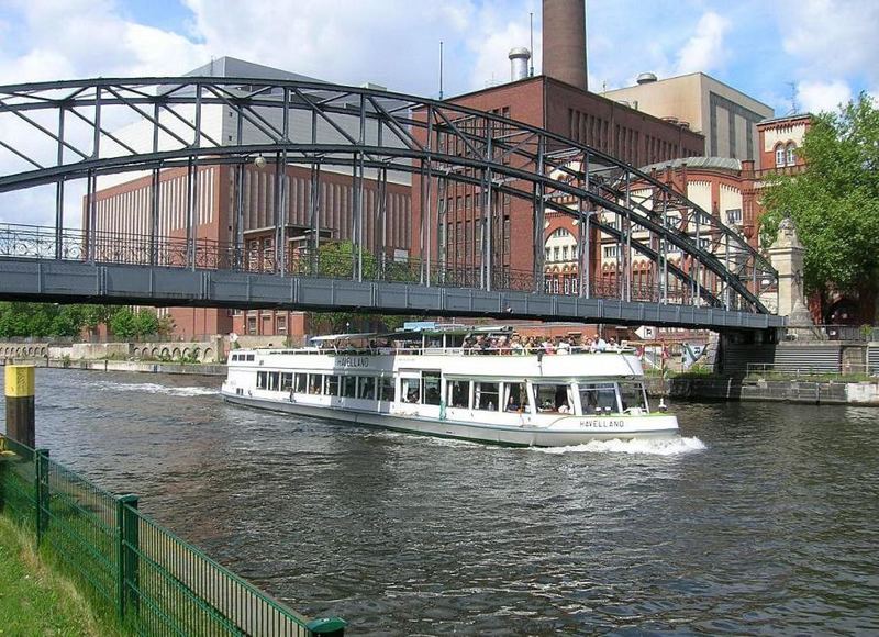 Dampfer Havelland auf der Spree