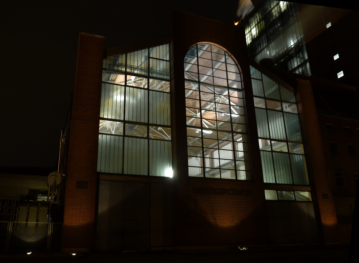 dampfkraftwerk karlsruhe , nacht