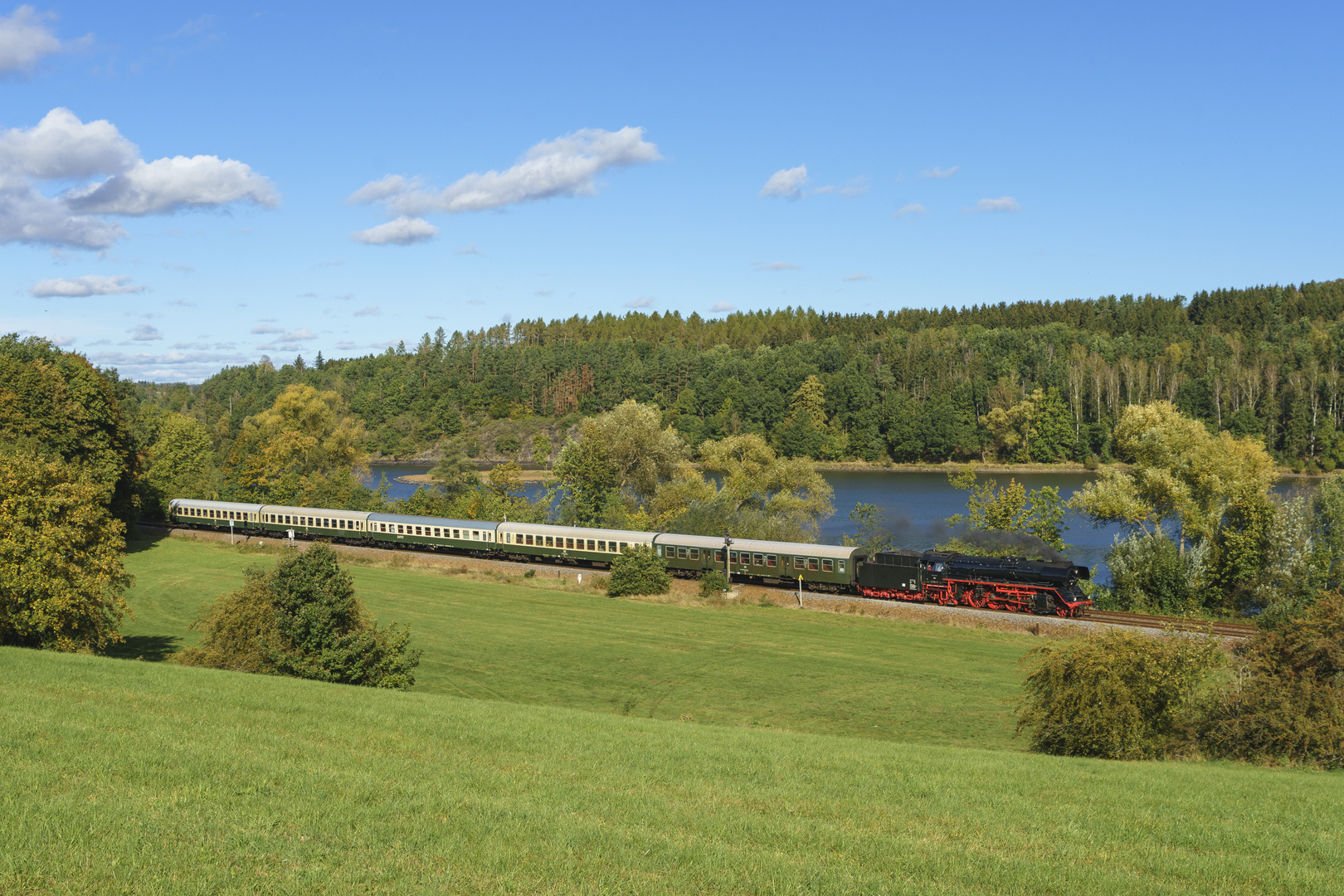 Dampflokbespannter Elstertal Express