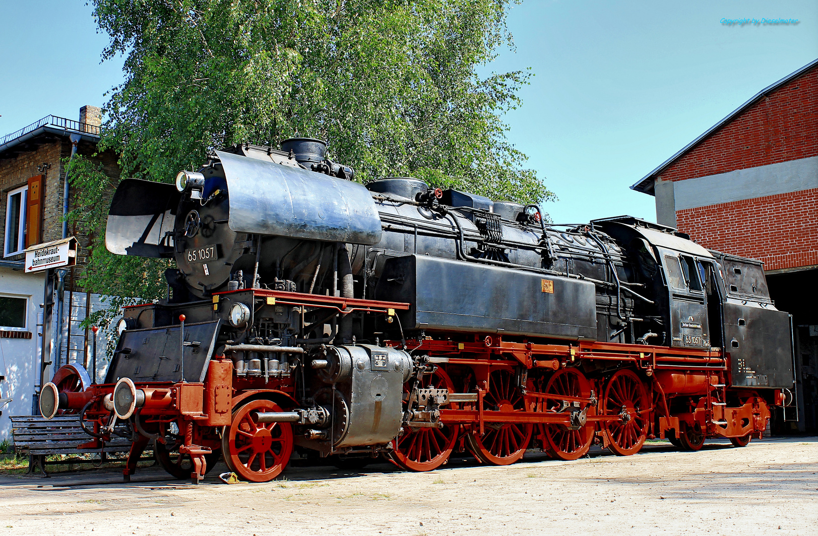 Dampflokomotive 65 1057 der Berliner Eisenbahnfreunde in Basdorf, 07.07.2013