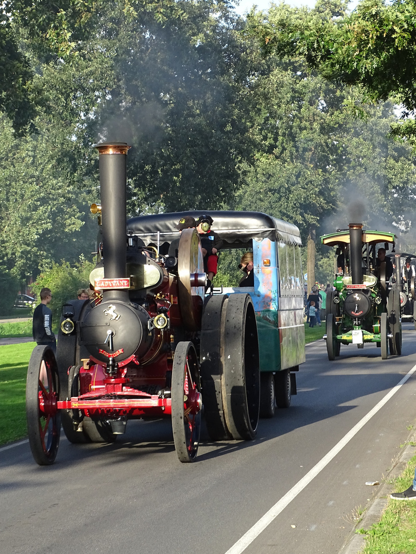 Dampfmaschinenparade