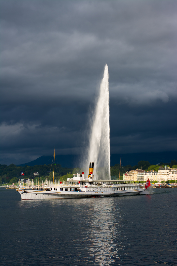 Dampfschiff auf dem Genfersee