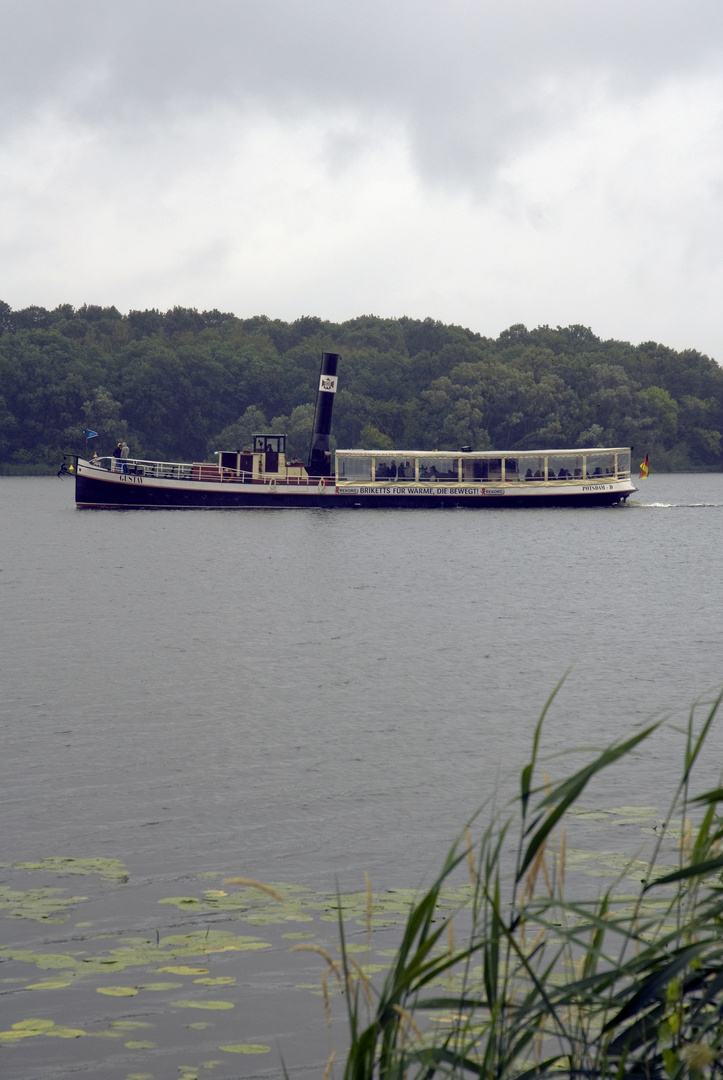 Dampfschiff "Gustav" auf dem Jungfernsee