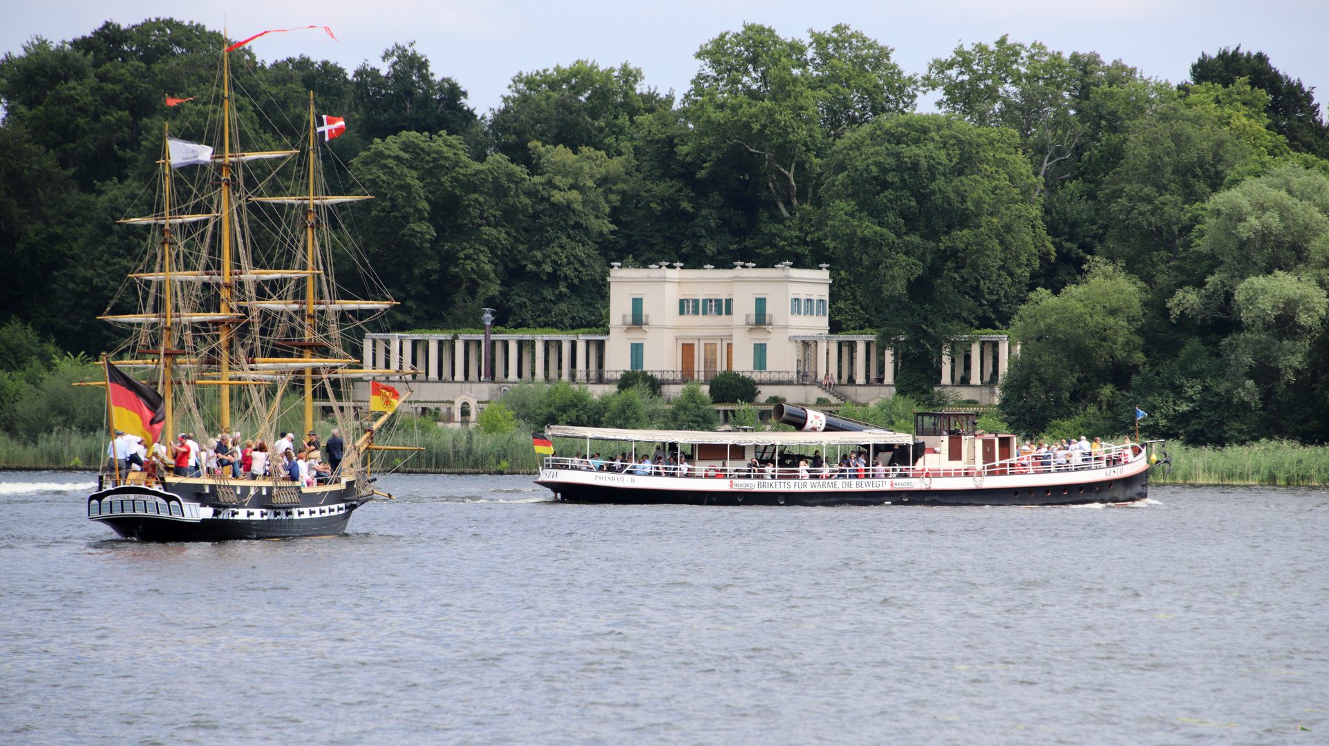 Dampfschiff Gustav und die Royal Luise .......