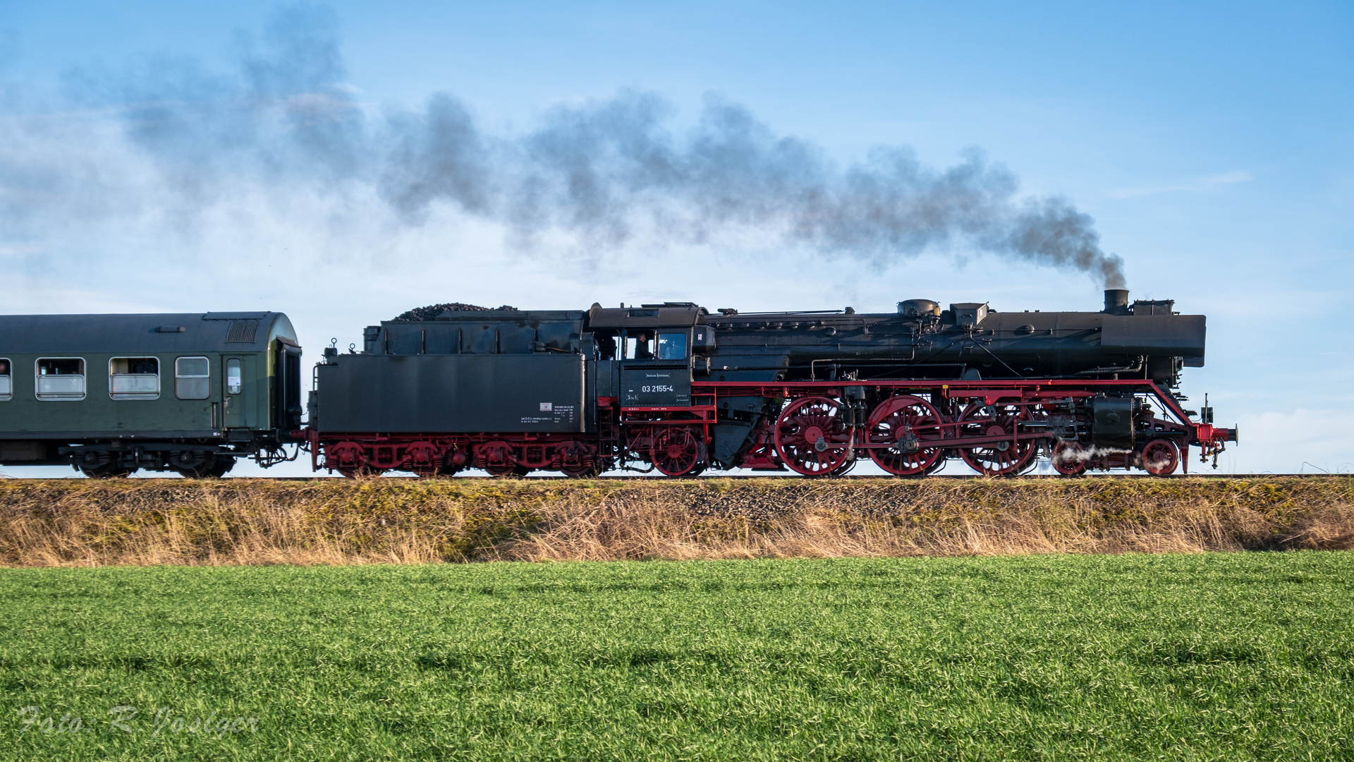 Dampfschnellzuglokomotive 03 2155-4