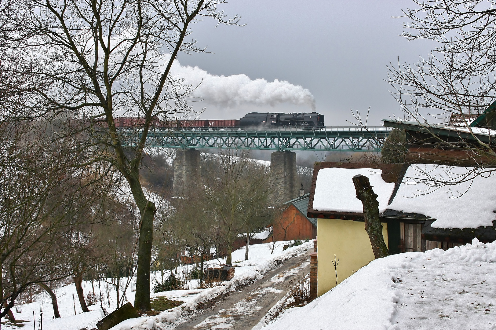 Dampfwolken über der Slowakei .