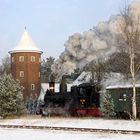 Dampfzug der Geesthachter Eisenbahn bei der Ausfahrt aus dem Geesthachter Bahnhof