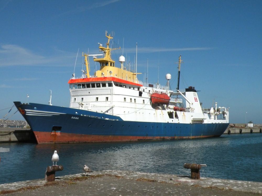 DANA-Das Forschungsschiff der Technischen Universität Dänemark liegt in Hirtshals.