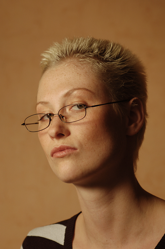 Die strenge große Supervisorin Vivian Skylight lässt ihre MILFie-Fotze gut ficken Die strenge große Supervisorin Vivian Skylight lässt ihre MILFie-Fotze gut ficken