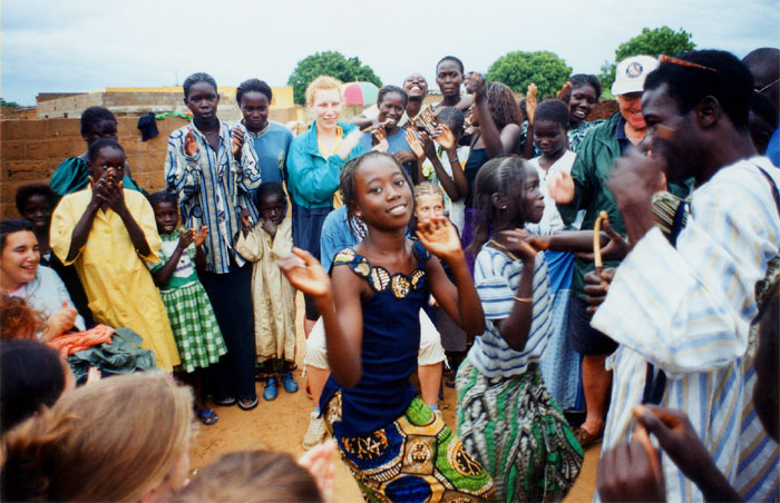 Dance at musician's house - Pout