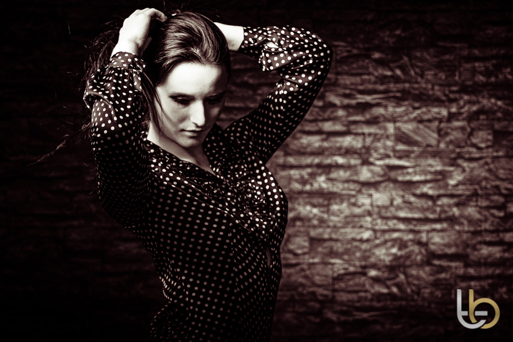 dance in the dark Foto & Bild portrait, portrait frauen, indoor