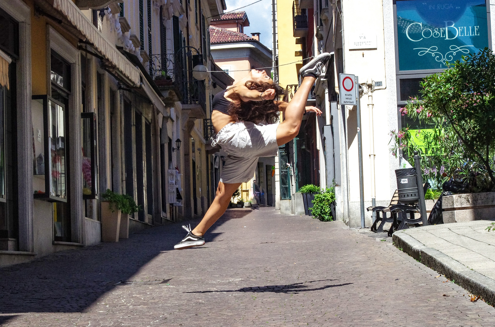 DANCE ON THE STREET