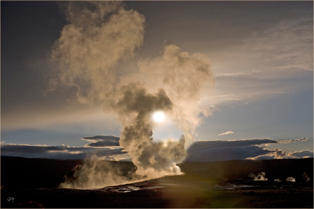 " Dance on the volcano "               Tanz auf dem Vulkan "