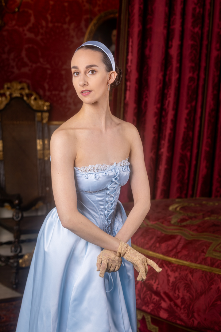 Dancers/Actresses at Sugnall Hall