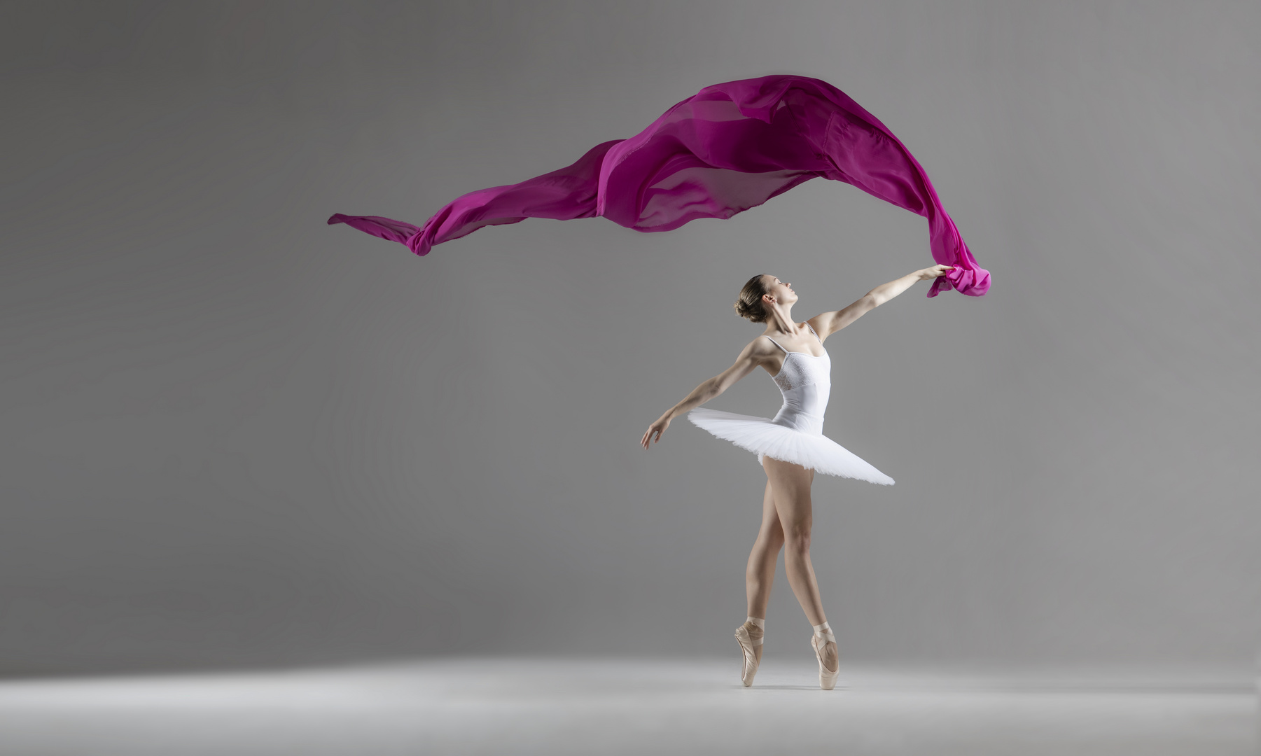 Dancing Fabric Foto & Bild erwachsene menschen, studio, girl Bilder