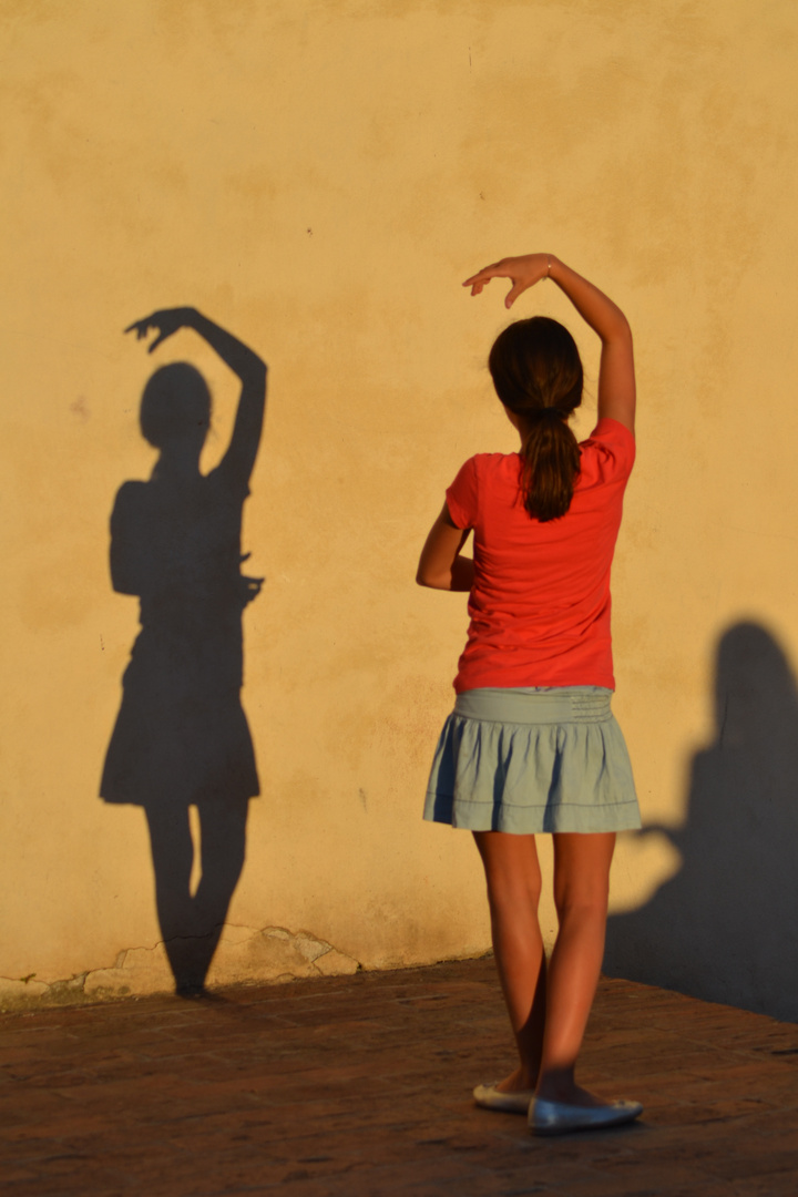 Dancing Girls mit schatten