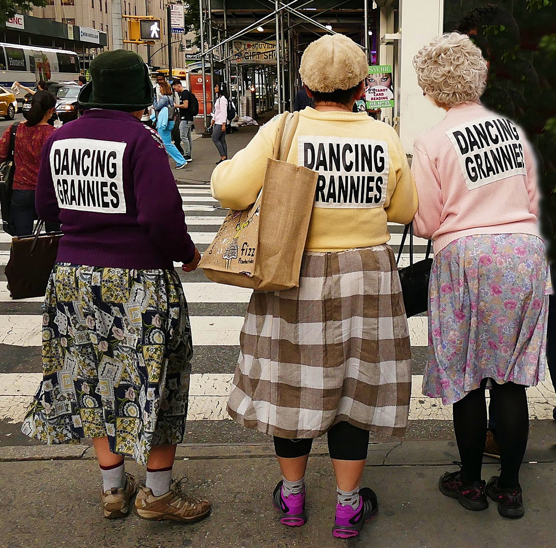 Dancing Grannies! 2.