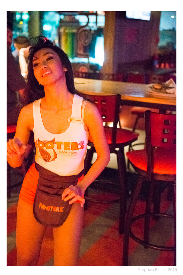 dancing Hooters girl in Bangkok