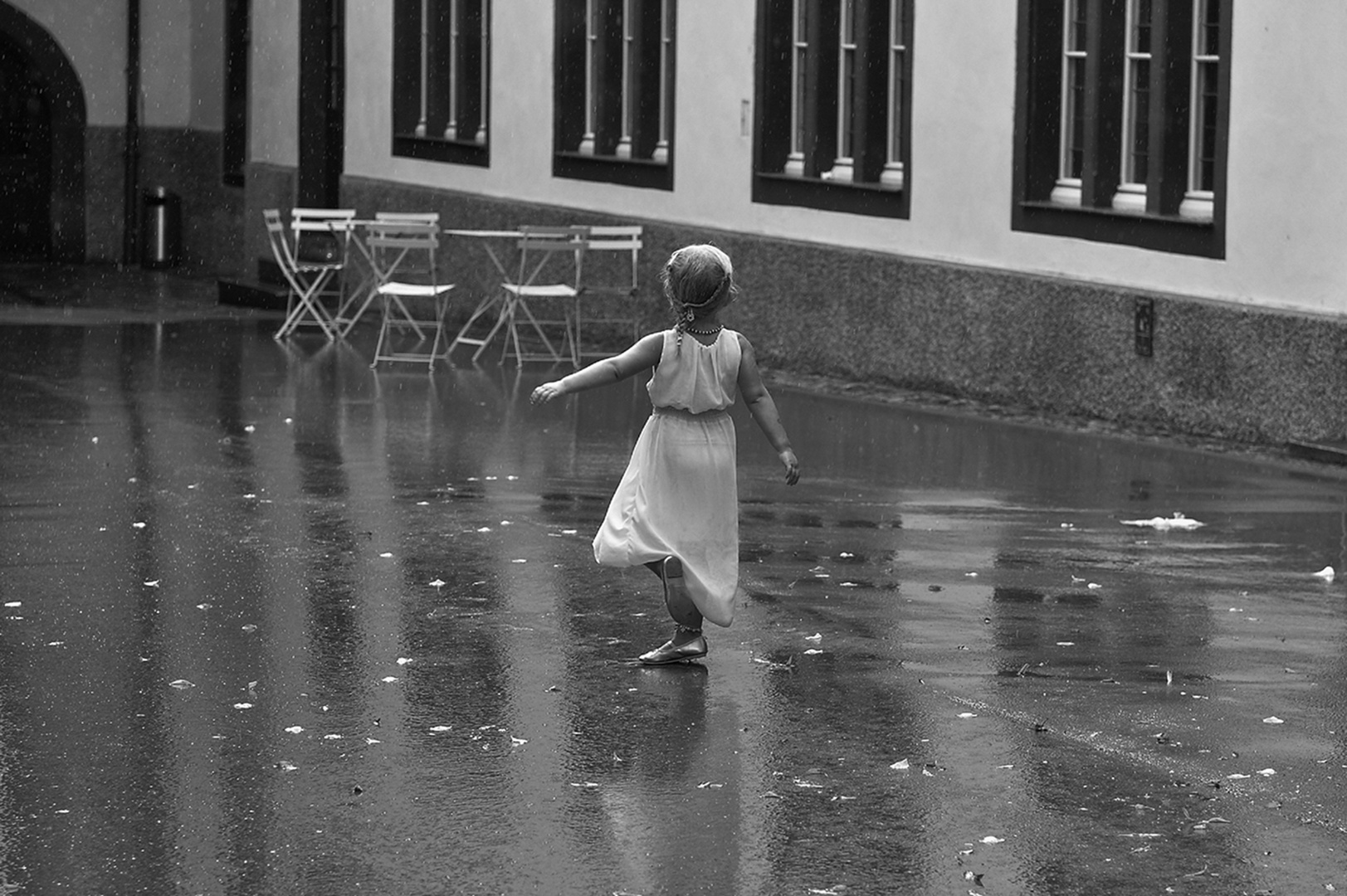 Dancing in the rain !