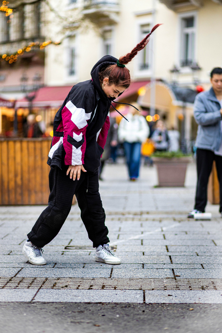 Dancing in the Street_02