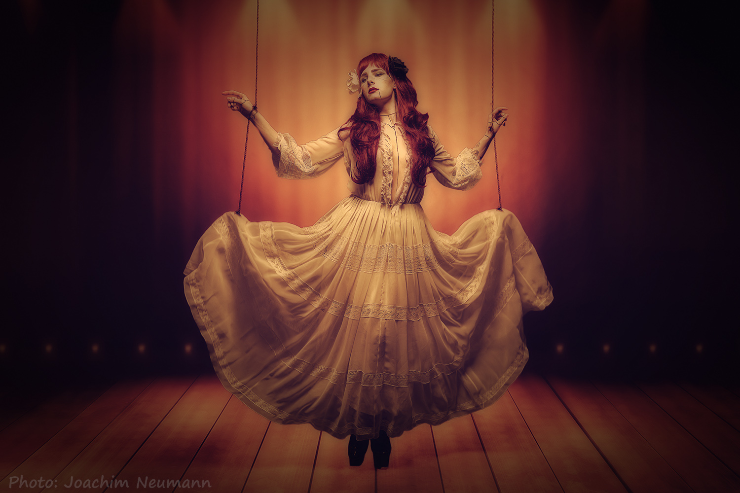 DANCING PUPPET Foto & Bild fotos, art, people Bilder auf